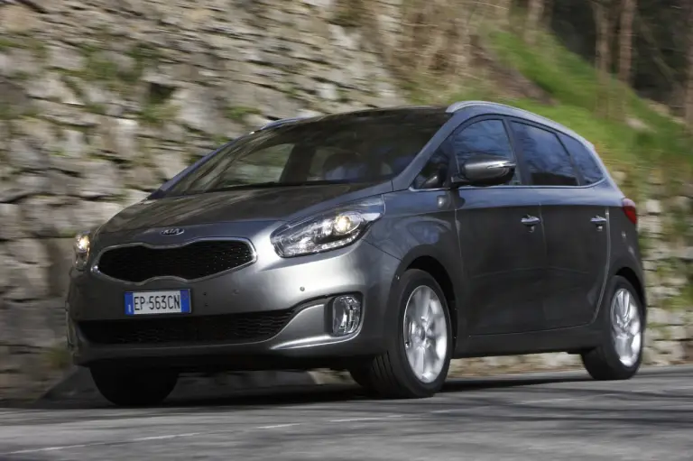 KIA Carens - 53