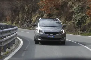 KIA Carens - 54