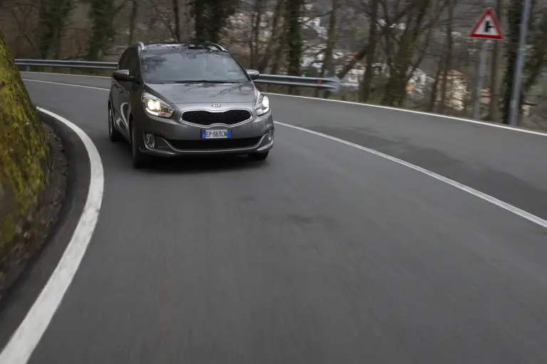 KIA Carens - 57
