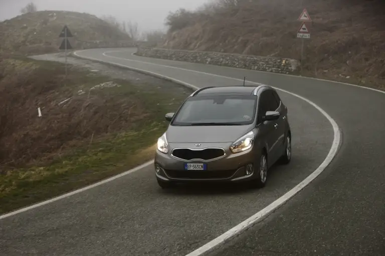 KIA Carens - 59