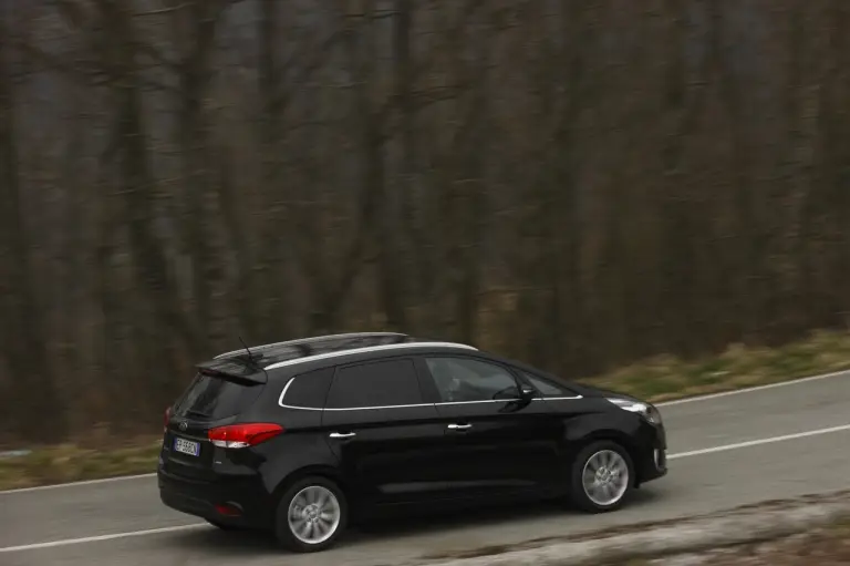 KIA Carens - 64