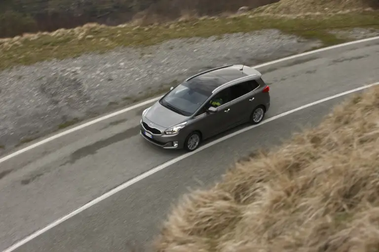 KIA Carens - 85