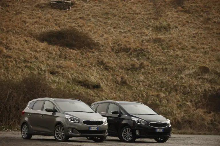 KIA Carens - 87