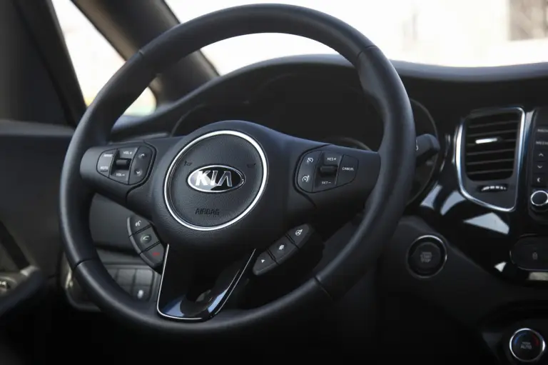 KIA Carens - 83