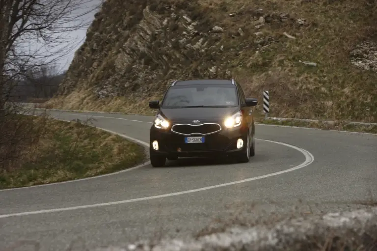 KIA Carens - 95