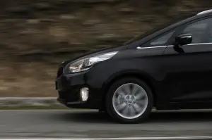 KIA Carens - 96