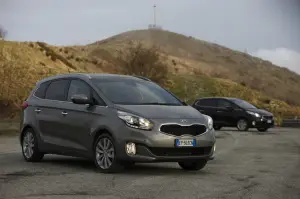KIA Carens - 111