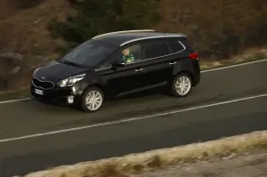 KIA Carens - 113