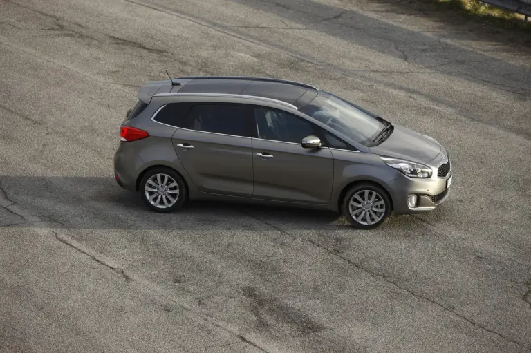 KIA Carens - 115