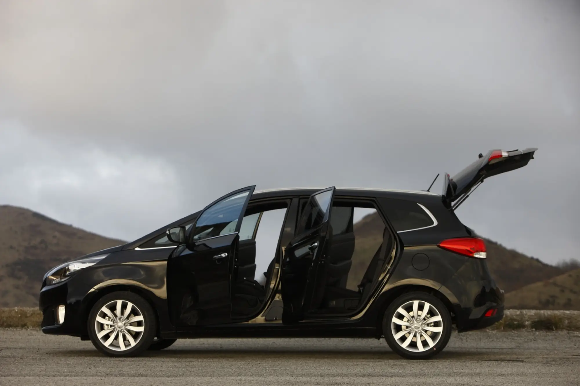 KIA Carens - 117
