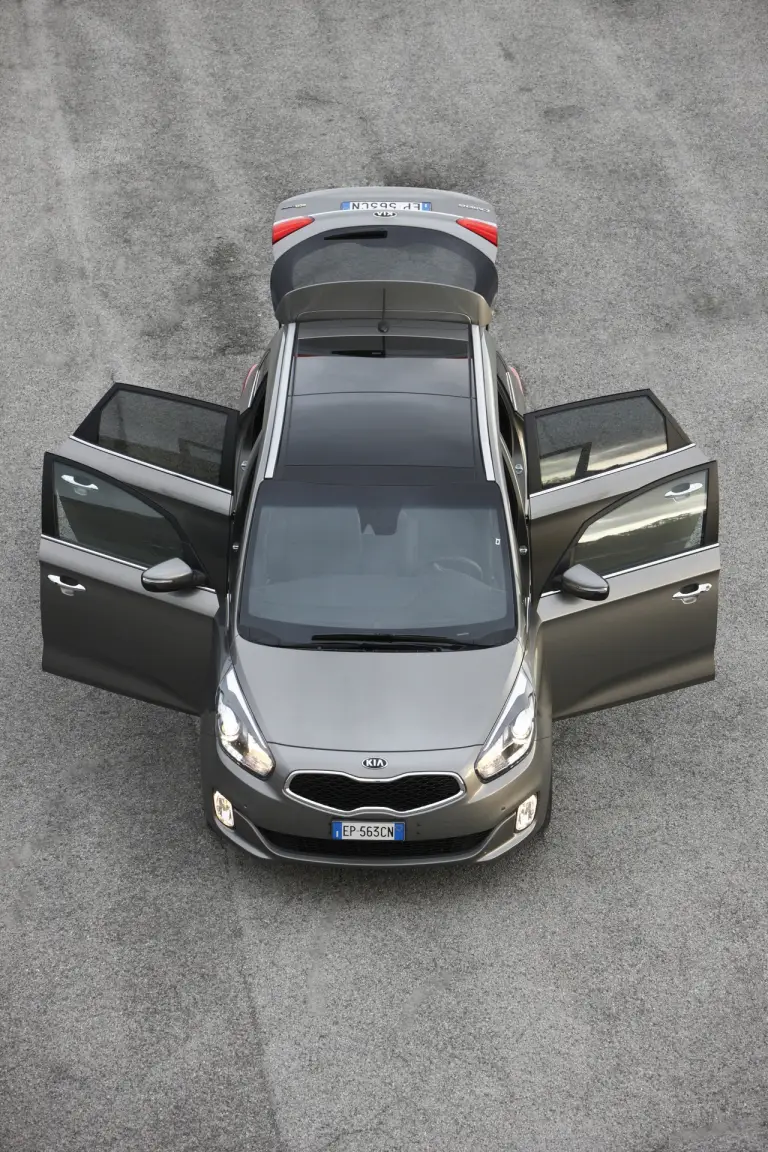 KIA Carens - 121