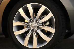 KIA Carens - 125