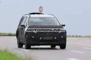 Kia Carnival - Foto spia 18-6-2020