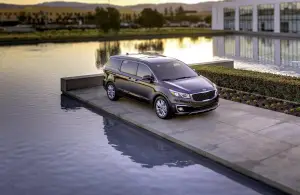 Kia Carnival MY 2015 - 29