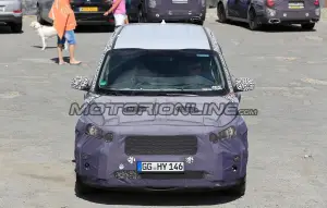 Kia Carnival MY 2018 - Foto spia 31-08-2017