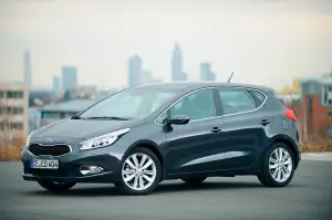 Kia Ceed 2012 nuove foto ufficiali - 7