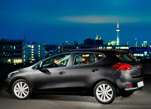 Kia Ceed 2012 nuove foto ufficiali