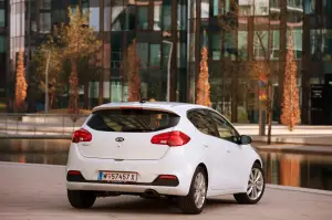 Kia Ceed 2012 nuove foto ufficiali