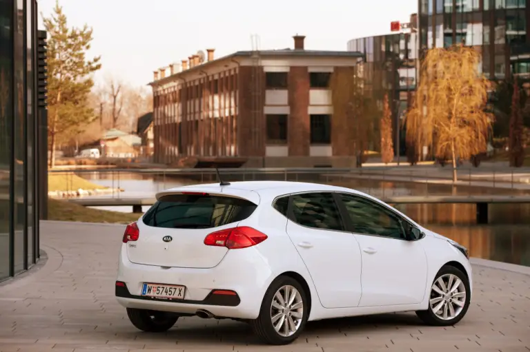 Kia Ceed 2012 nuove foto ufficiali - 20