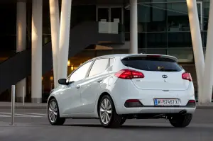 Kia Ceed 2012 nuove foto ufficiali