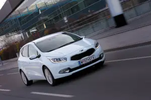 Kia Ceed 2012 nuove foto ufficiali