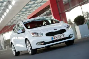 Kia Ceed 2012 nuove foto ufficiali