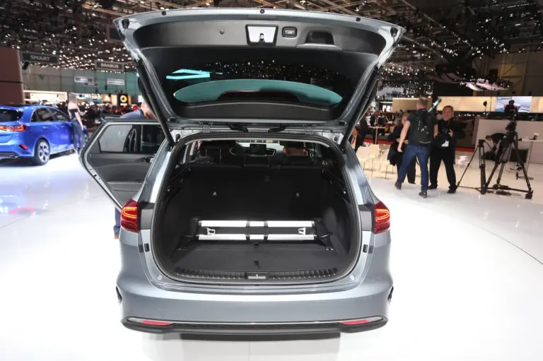 KIA Ceed e KIA Ceed SW - Salone di Ginevra 2018 - 10