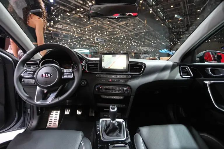 KIA Ceed e KIA Ceed SW - Salone di Ginevra 2018 - 16