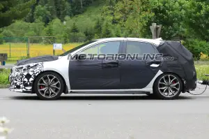 Kia Ceed GT foto spia 6 giugno 2018