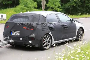 Kia Ceed GT foto spia 6 giugno 2018