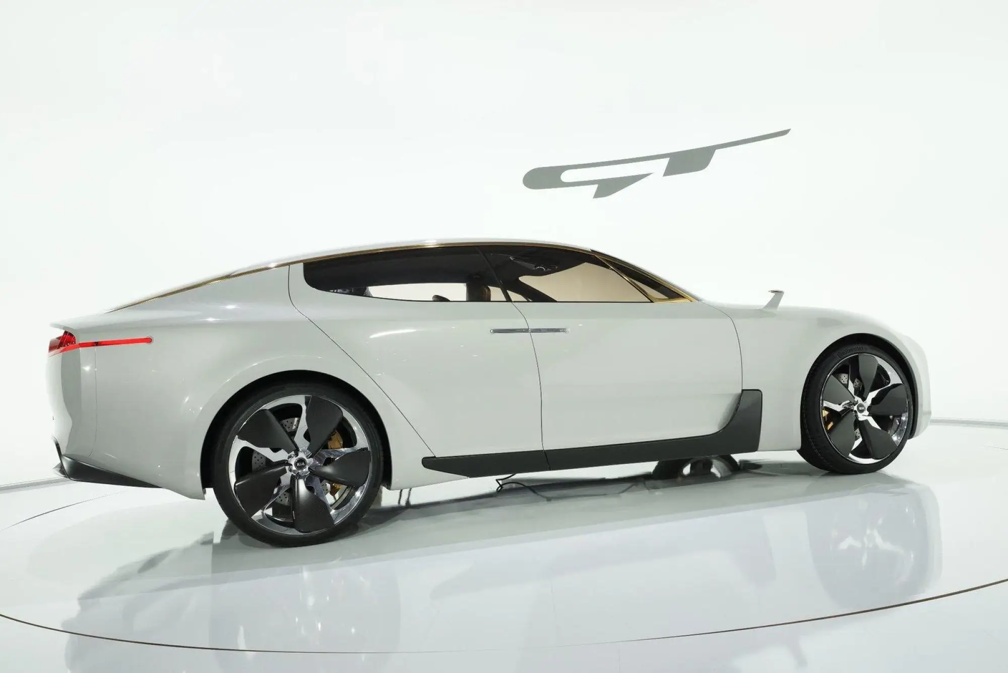 Kia Concept GT, Salone di New York 2013 - 3