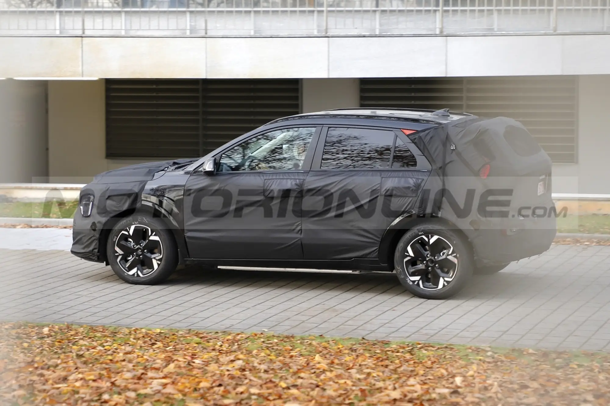 Kia e-Niro 2022 - Foto Spia 15-11-2021 - 8