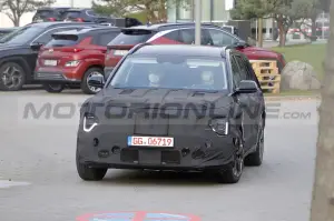 Kia e-Niro 2022 - Foto Spia 15-11-2021