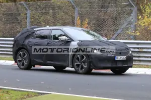 Kia EV Crossover - Foto spia 20-11-2020