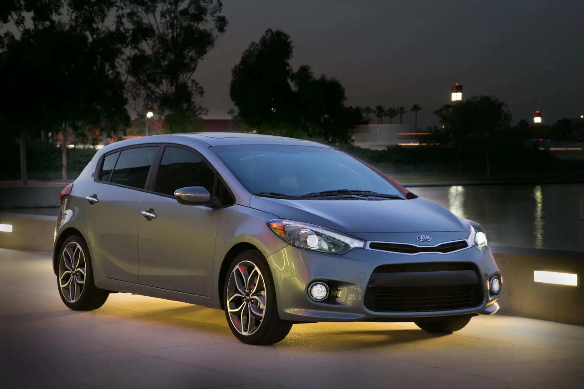 KIA Forte - 2013 - 3