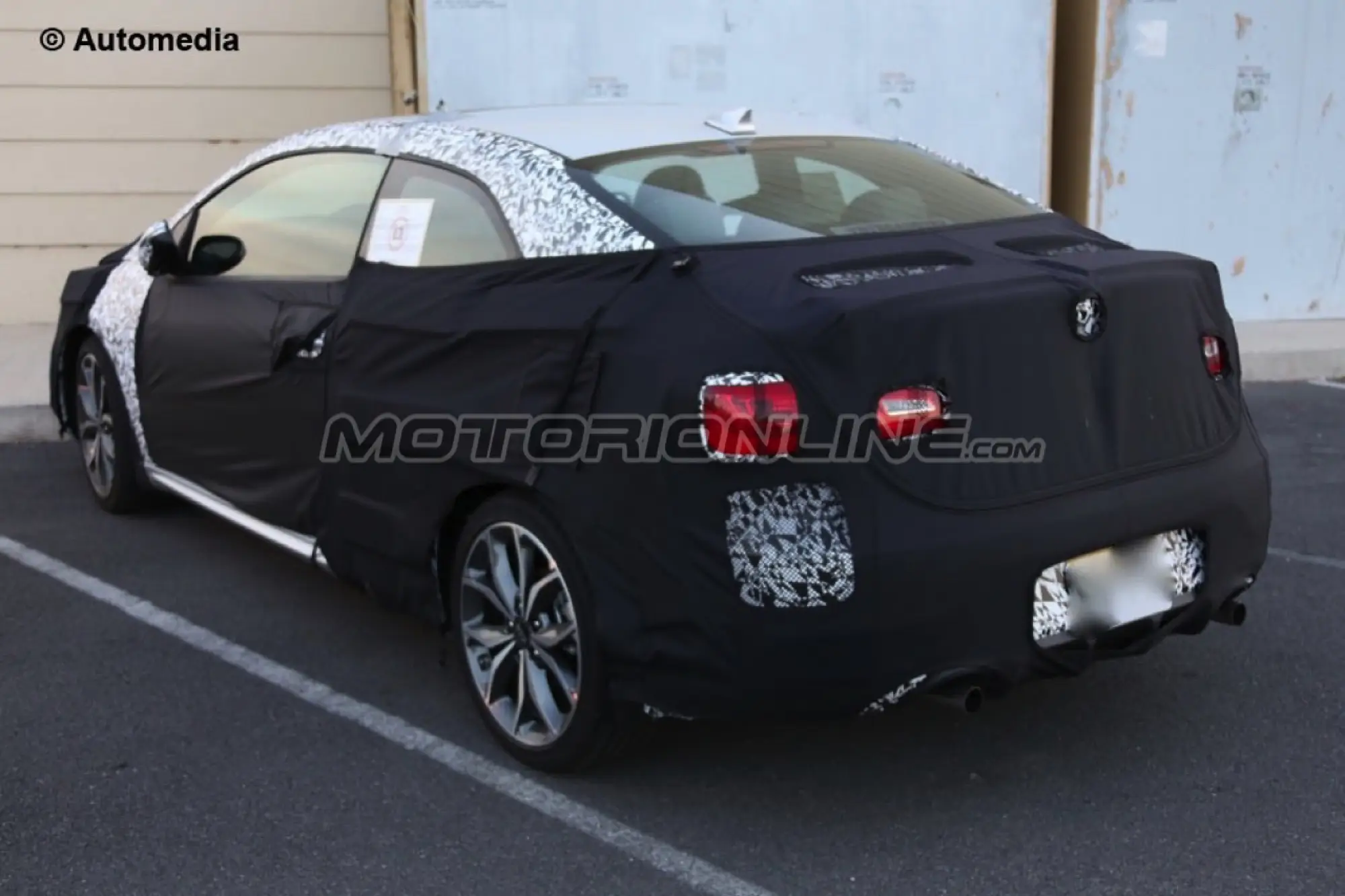 Kia Forte, Forte Koup, Forte5 MY 2017 - Foto spia 20-08-2015 - 6