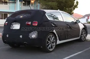 Kia Forte, Forte Koup, Forte5 MY 2017 - Foto spia 20-08-2015 - 12