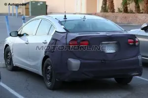 Kia Forte, Forte Koup, Forte5 MY 2017 - Foto spia 20-08-2015 - 18