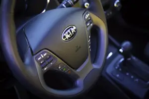 KIA Forte - Salone di Los Angeles 2012 - 15