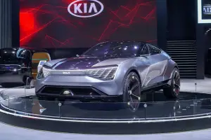 Kia Futuron Concept - 1