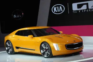 KIA GT4 Stinger Concept - Salone di Detroit 2014