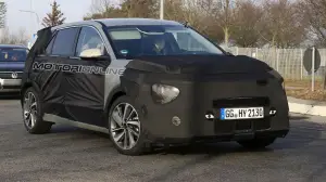 Kia Niro 2022 - Foto Spia Restyling 