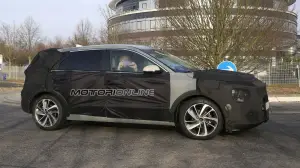 Kia Niro 2022 - Foto Spia Restyling 