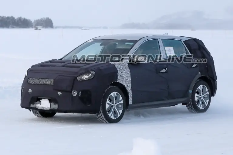 Kia Niro EV foto spia 6 febbraio 2018 - 14