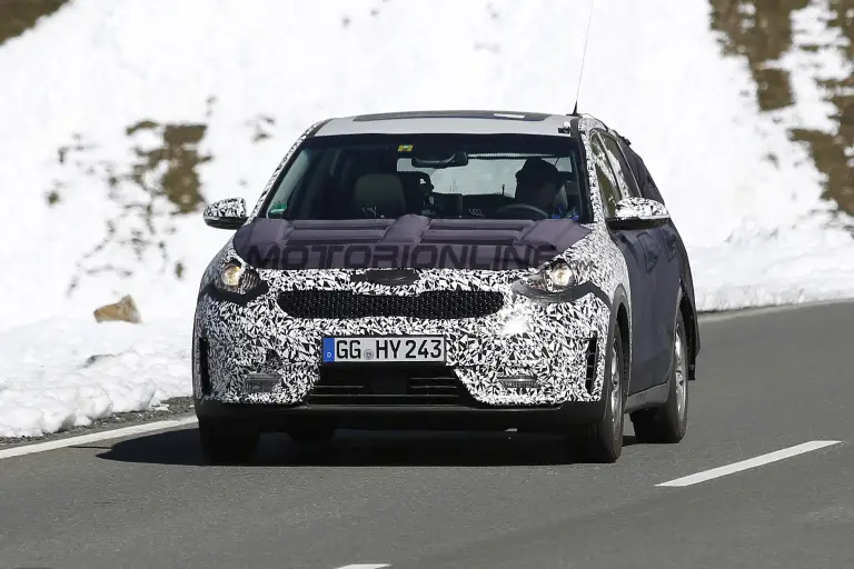 Kia Niro - Foto spia 02-10-2015 - 1