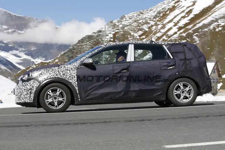 Kia Niro - Foto spia 02-10-2015 - 5