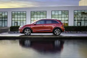 Kia Niro Hybrid 2016 - 11