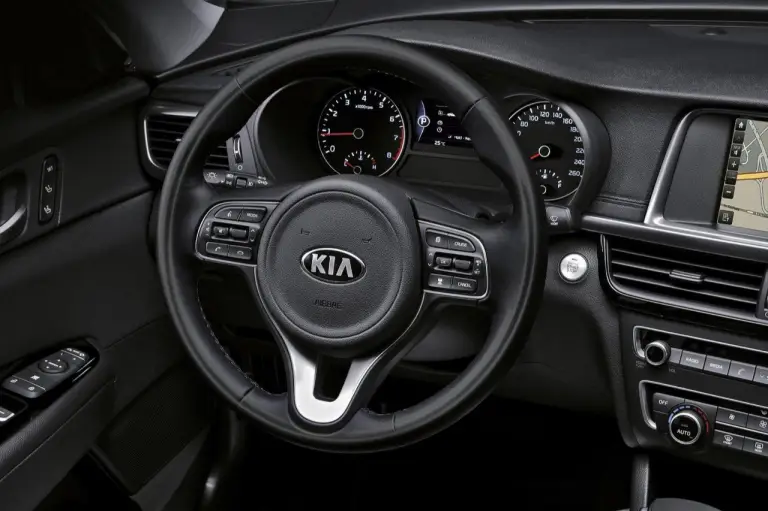 Kia Optima - 26-08-2015 - 6