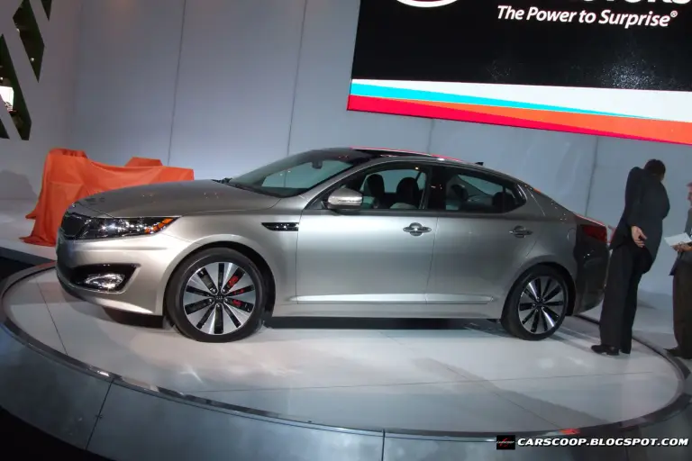 Kia Optima berlina 2011 - 1