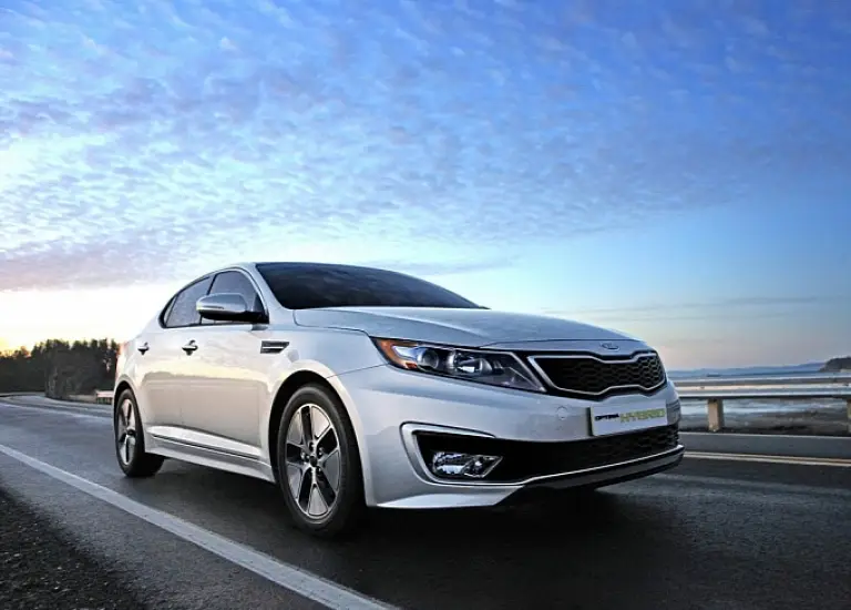 Kia Optima Hybrid - 8